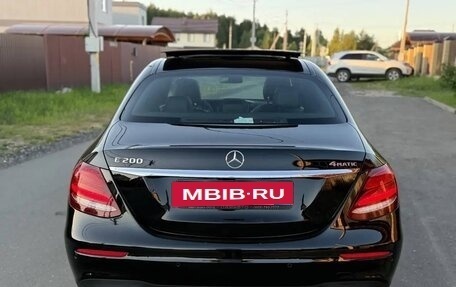 Mercedes-Benz E-Класс, 2017 год, 2 650 000 рублей, 10 фотография