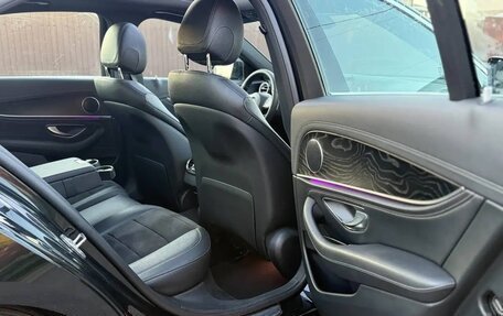 Mercedes-Benz E-Класс, 2017 год, 2 650 000 рублей, 24 фотография