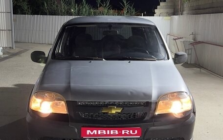Chevrolet Niva I рестайлинг, 2010 год, 390 000 рублей, 1 фотография
