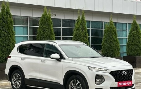 Hyundai Santa Fe III рестайлинг, 2018 год, 2 295 000 рублей, 1 фотография
