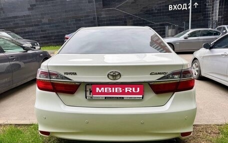 Toyota Camry, 2016 год, 2 349 000 рублей, 6 фотография