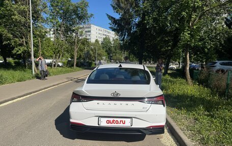 Hyundai Elantra, 2023 год, 1 980 000 рублей, 5 фотография