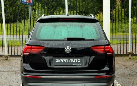 Volkswagen Tiguan II, 2018 год, 2 649 000 рублей, 5 фотография