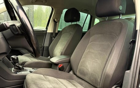 Volkswagen Tiguan II, 2018 год, 2 649 000 рублей, 17 фотография