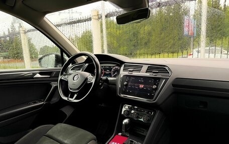 Volkswagen Tiguan II, 2018 год, 2 649 000 рублей, 9 фотография