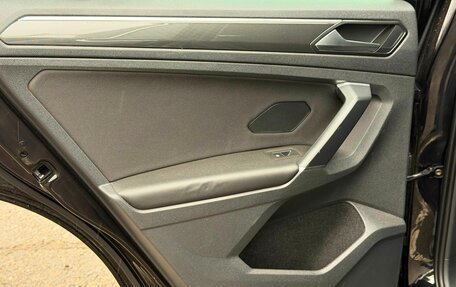 Volkswagen Tiguan II, 2018 год, 2 649 000 рублей, 19 фотография