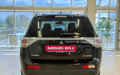 Mitsubishi Outlander III рестайлинг 3, 2012 год, 1 399 000 рублей, 4 фотография