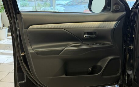 Mitsubishi Outlander III рестайлинг 3, 2012 год, 1 399 000 рублей, 14 фотография