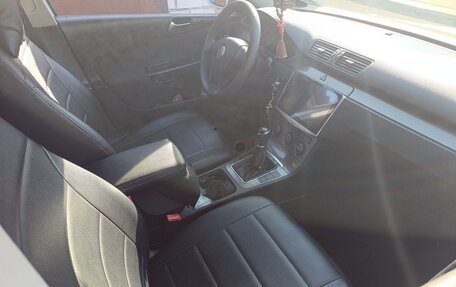 Volkswagen Passat B6, 2009 год, 825 000 рублей, 3 фотография
