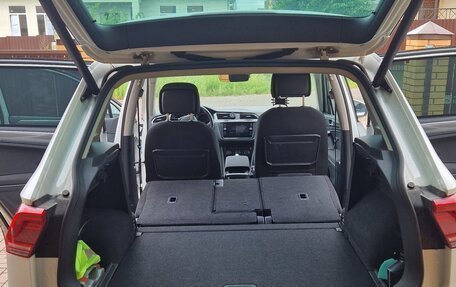 Volkswagen Tiguan II, 2018 год, 2 100 000 рублей, 11 фотография