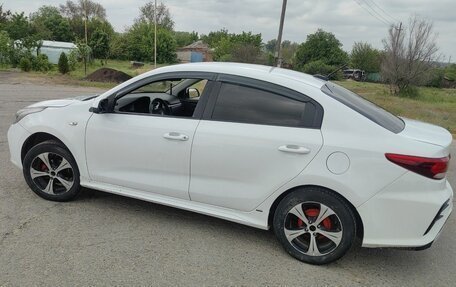 KIA Rio IV, 2017 год, 800 000 рублей, 4 фотография