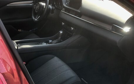 Mazda 6, 2020 год, 2 750 000 рублей, 11 фотография