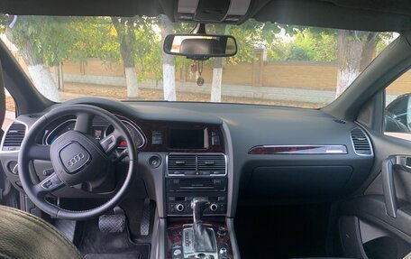 Audi Q7, 2011 год, 1 995 000 рублей, 4 фотография