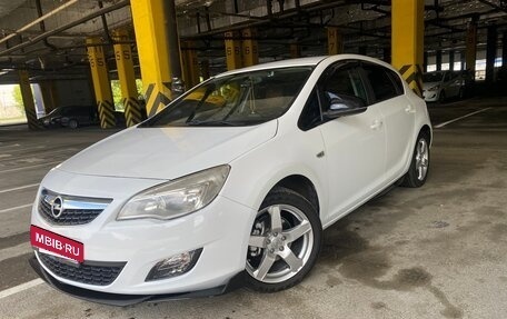 Opel Astra J, 2011 год, 590 000 рублей, 3 фотография