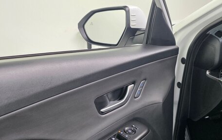 Hyundai Kona, 2023 год, 1 720 000 рублей, 27 фотография