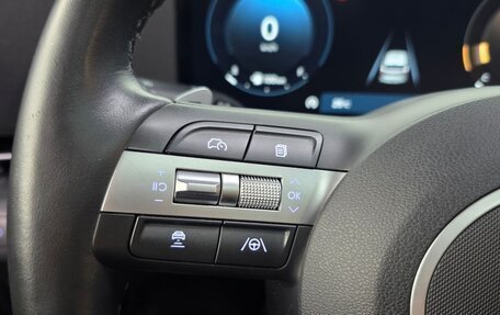 Hyundai Kona, 2023 год, 1 720 000 рублей, 32 фотография