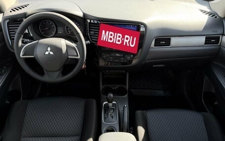 Mitsubishi Outlander III рестайлинг 3, 2012 год, 1 285 000 рублей, 7 фотография