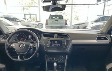 Volkswagen Tiguan II, 2017 год, 2 149 900 рублей, 18 фотография