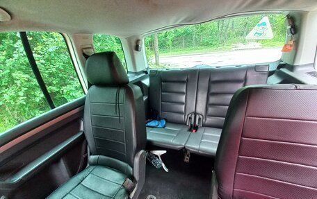 Volkswagen Touran III, 2006 год, 430 000 рублей, 9 фотография