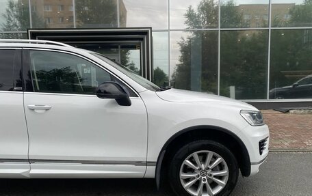 Volkswagen Touareg III, 2017 год, 2 959 000 рублей, 4 фотография