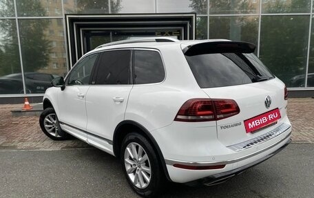 Volkswagen Touareg III, 2017 год, 2 959 000 рублей, 2 фотография