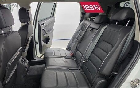 Volkswagen Tiguan II, 2024 год, 2 400 000 рублей, 10 фотография