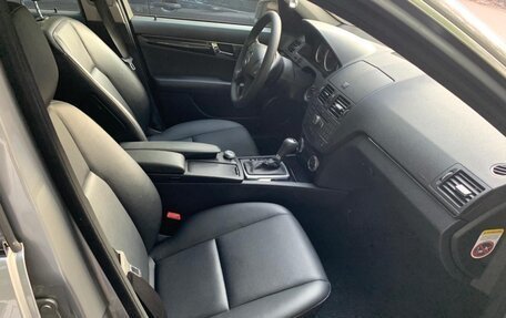 Mercedes-Benz C-Класс, 2009 год, 1 200 000 рублей, 7 фотография