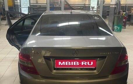 Mercedes-Benz C-Класс, 2009 год, 1 200 000 рублей, 15 фотография