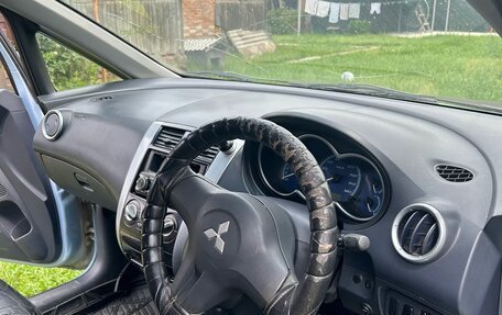 Mitsubishi Colt VI рестайлинг, 2003 год, 250 000 рублей, 5 фотография