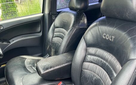 Mitsubishi Colt VI рестайлинг, 2003 год, 250 000 рублей, 7 фотография