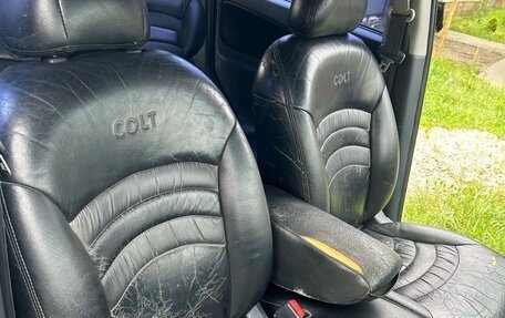 Mitsubishi Colt VI рестайлинг, 2003 год, 250 000 рублей, 6 фотография
