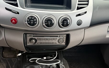 Mitsubishi L200 IV рестайлинг, 2013 год, 1 050 000 рублей, 11 фотография
