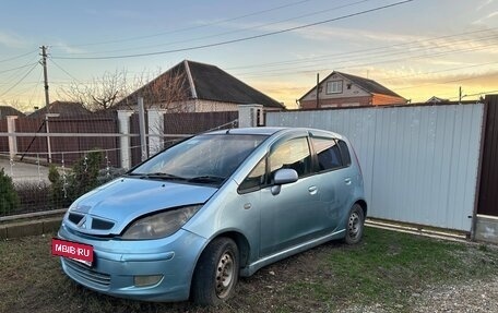 Mitsubishi Colt VI рестайлинг, 2003 год, 250 000 рублей, 2 фотография