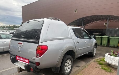 Mitsubishi L200 IV рестайлинг, 2013 год, 1 050 000 рублей, 4 фотография