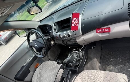 Mitsubishi L200 IV рестайлинг, 2013 год, 1 050 000 рублей, 12 фотография