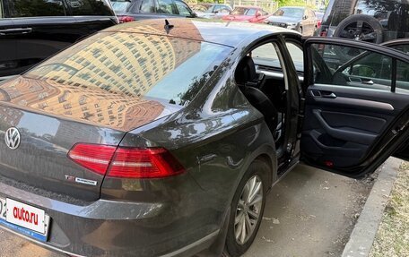 Volkswagen Passat B8 рестайлинг, 2015 год, 1 100 000 рублей, 14 фотография