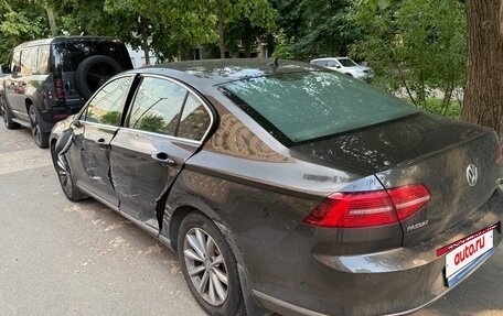 Volkswagen Passat B8 рестайлинг, 2015 год, 1 100 000 рублей, 18 фотография