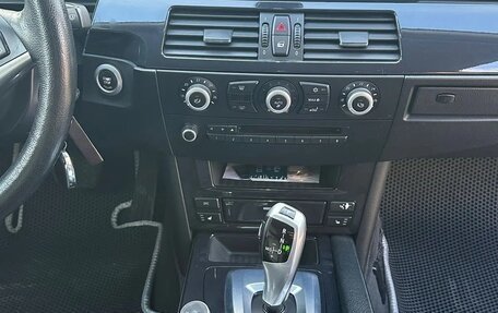 BMW 5 серия, 2009 год, 1 100 000 рублей, 18 фотография
