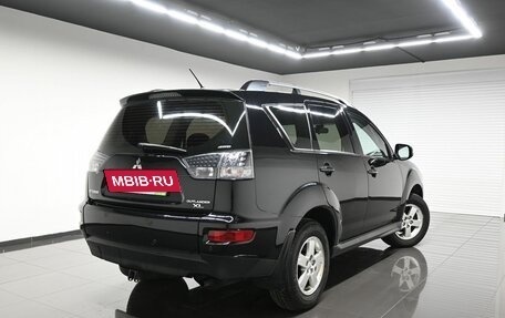 Mitsubishi Outlander III рестайлинг 3, 2011 год, 995 000 рублей, 2 фотография