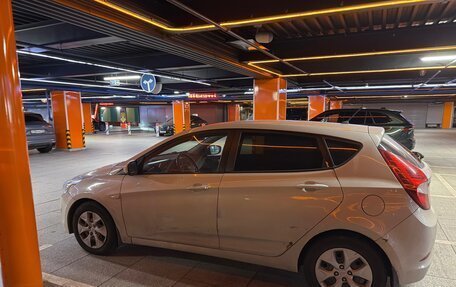 Hyundai Solaris II рестайлинг, 2015 год, 650 000 рублей, 4 фотография