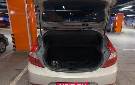 Hyundai Solaris II рестайлинг, 2015 год, 650 000 рублей, 5 фотография