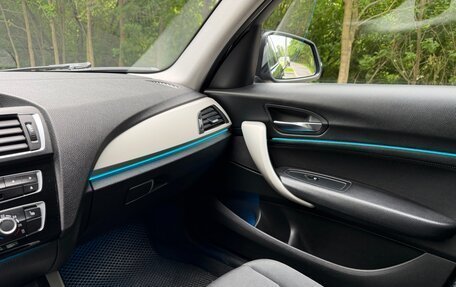 BMW 1 серия, 2017 год, 1 870 000 рублей, 16 фотография