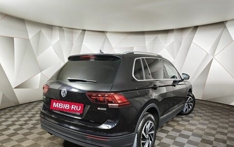Volkswagen Tiguan II, 2018 год, 2 581 000 рублей, 2 фотография