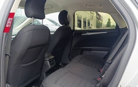 Ford Mondeo V, 2016 год, 1 400 000 рублей, 25 фотография