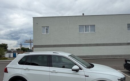 Volkswagen Tiguan II, 2018 год, 2 222 000 рублей, 5 фотография
