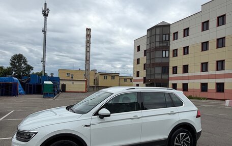 Volkswagen Tiguan II, 2018 год, 2 222 000 рублей, 6 фотография