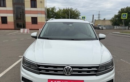 Volkswagen Tiguan II, 2018 год, 2 222 000 рублей, 3 фотография