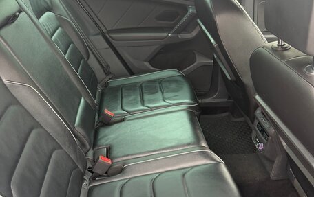 Volkswagen Tiguan II, 2018 год, 2 222 000 рублей, 10 фотография