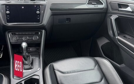 Volkswagen Tiguan II, 2018 год, 2 222 000 рублей, 12 фотография