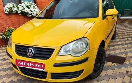 Volkswagen Polo IV рестайлинг, 2005 год, 265 000 рублей, 2 фотография